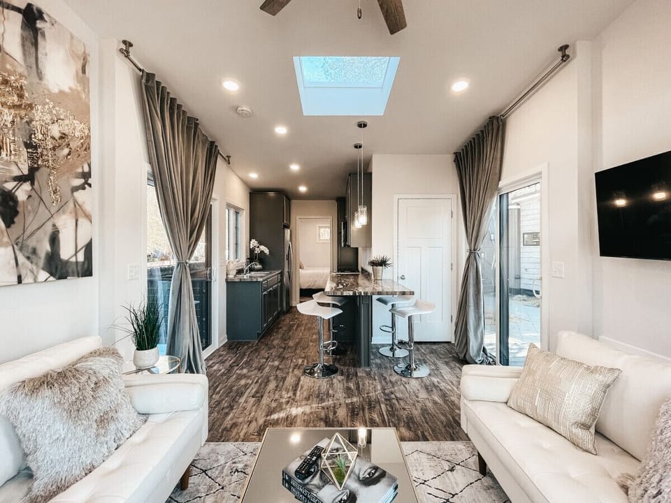 Living Room/Kitchen