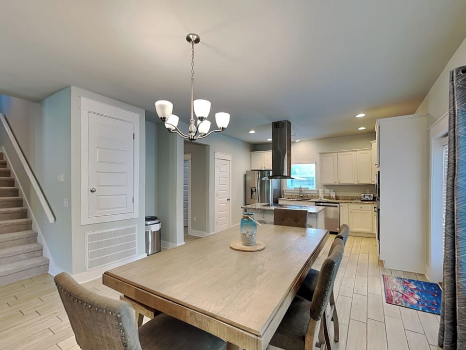 Dining Area - First Floor