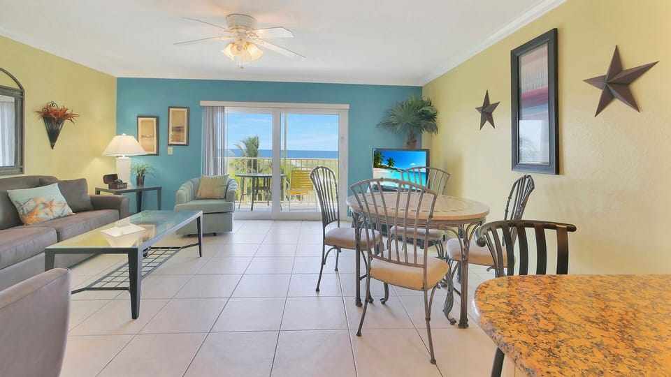 South Beach Living Room 605(2)
