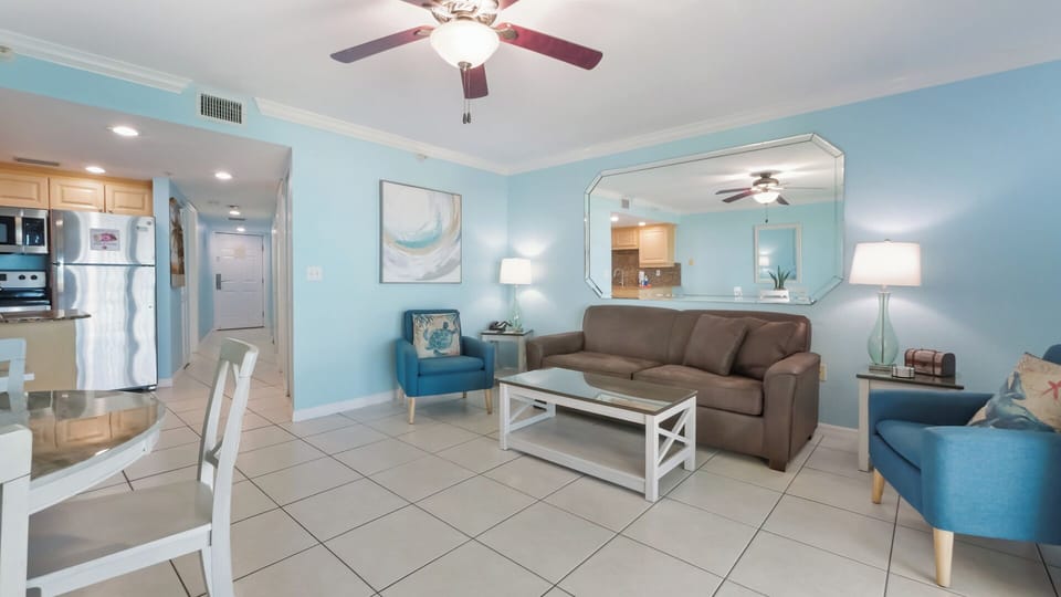 South Beach Room 603 Living Room (1)