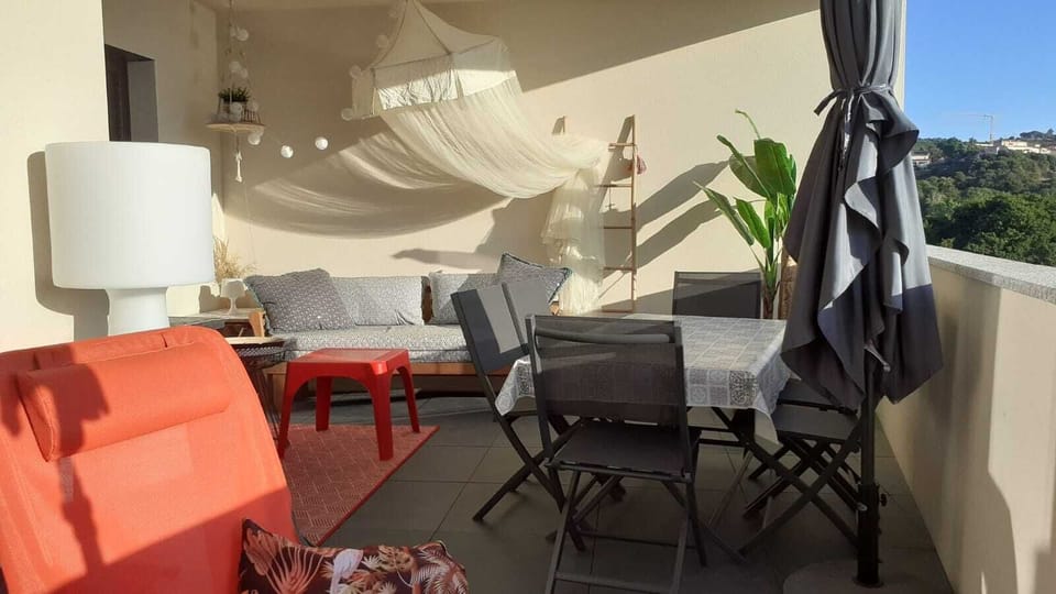 Porticcio, 300 m from the sea, new T2 apartment in luxury residence Apartment in Ajaccio