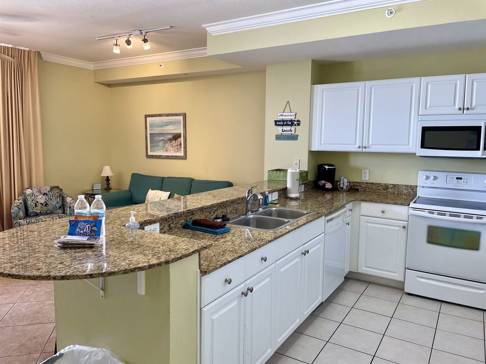 Full Stocked Kitchen