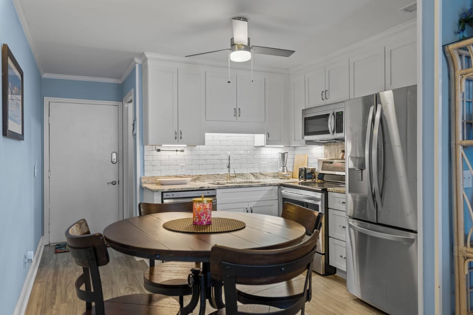 1404 Canal Drive. Unit 11 HDR (16)