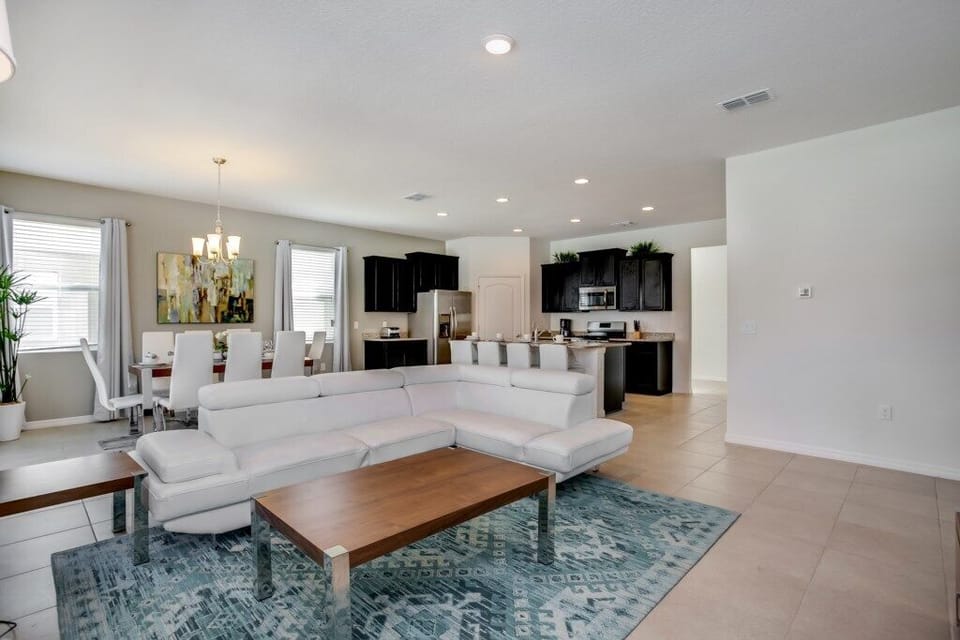Relaxation station: Our living room welcomes you with open arms!