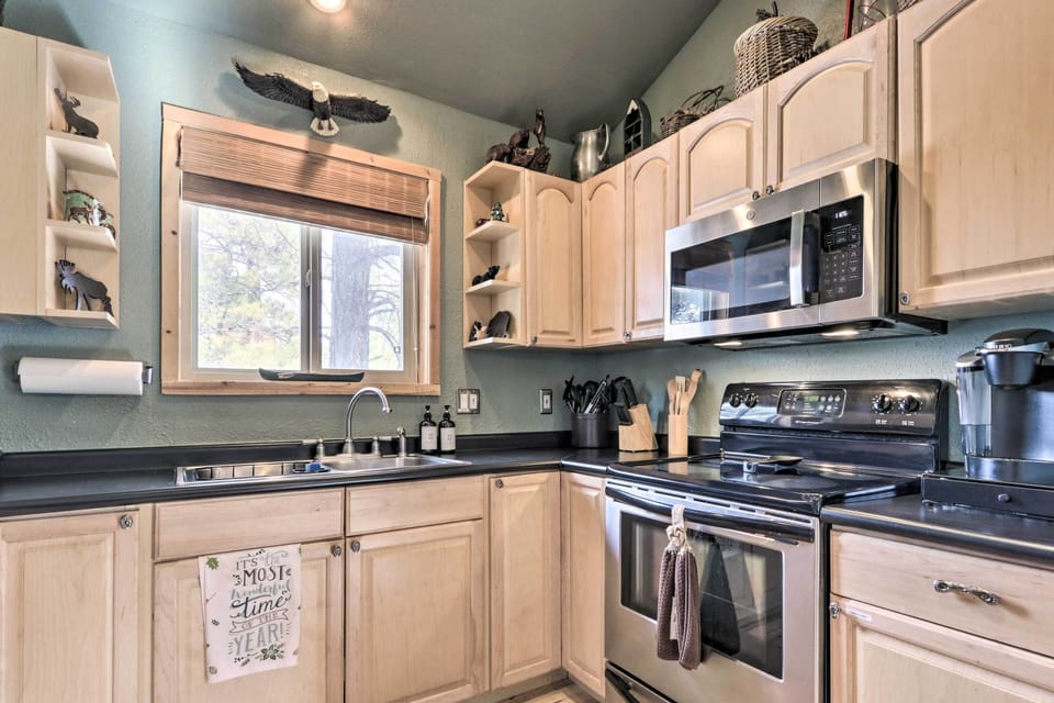Fully Equipped Kitchen | Keurig Coffee Maker