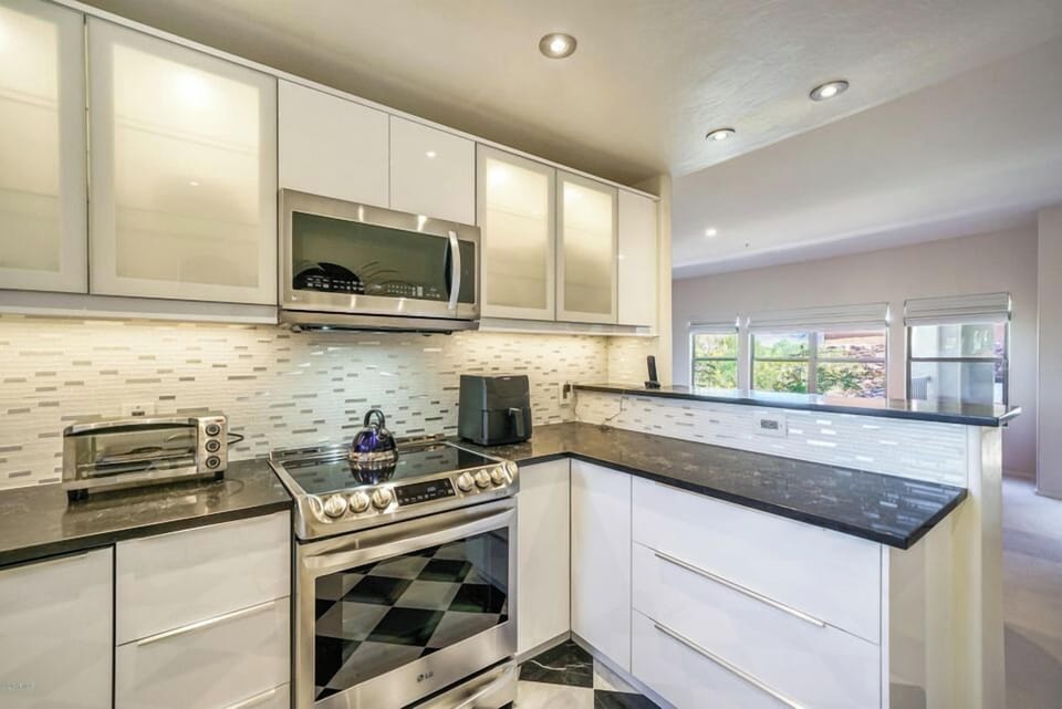 Fully loaded kitchen