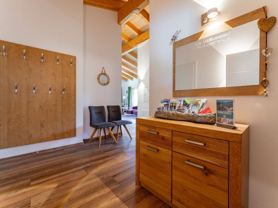 Entrance / Reception