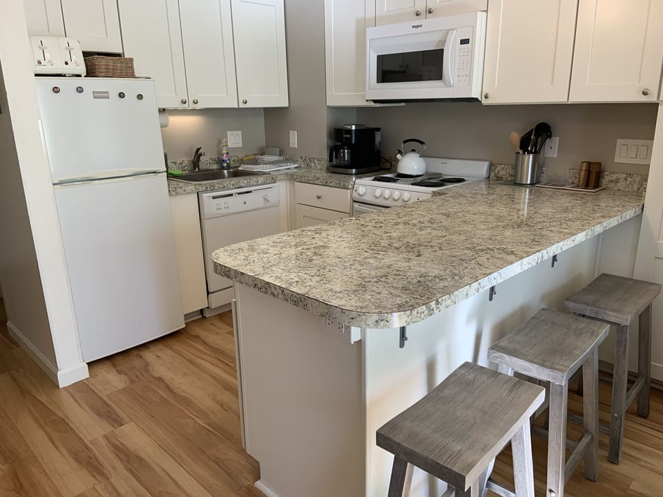 Full size, fully equipped kitchen