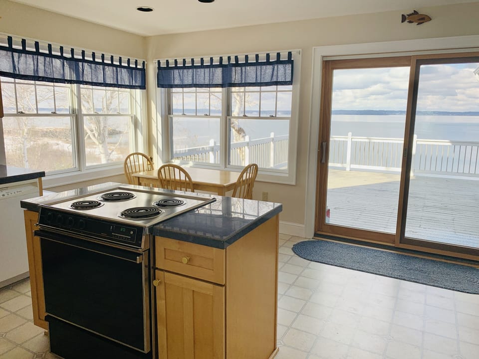 Kitchen island with a range. Cooking with a view!