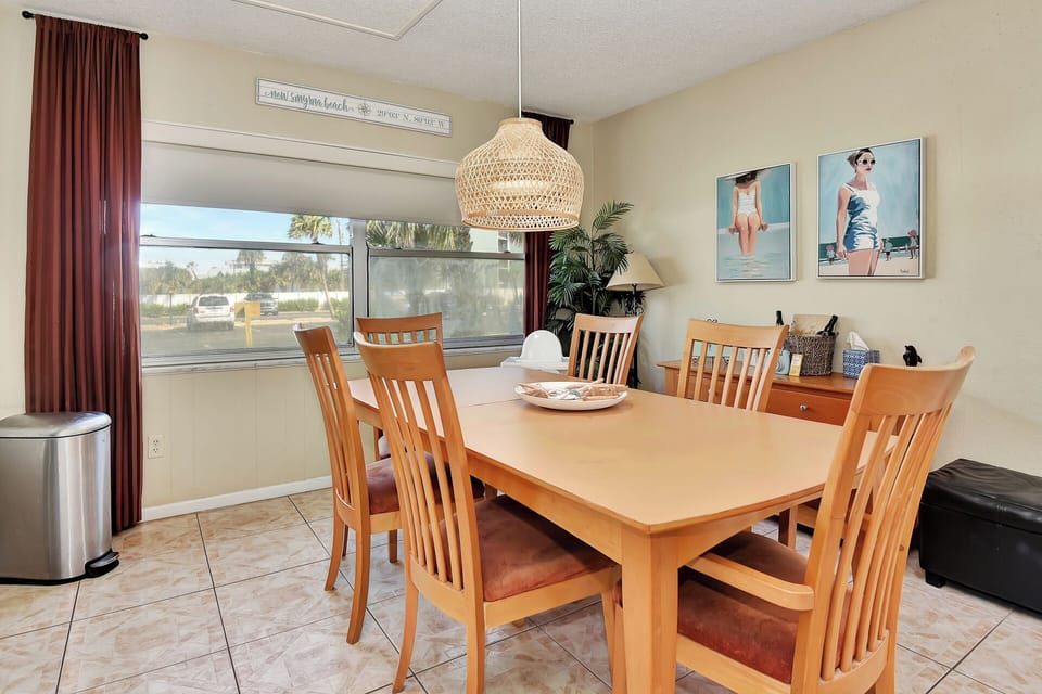 Dining Room Table (for 6)