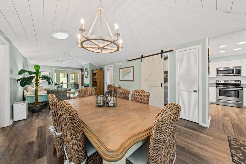 Enter the front door and immerse yourself into vacation time!