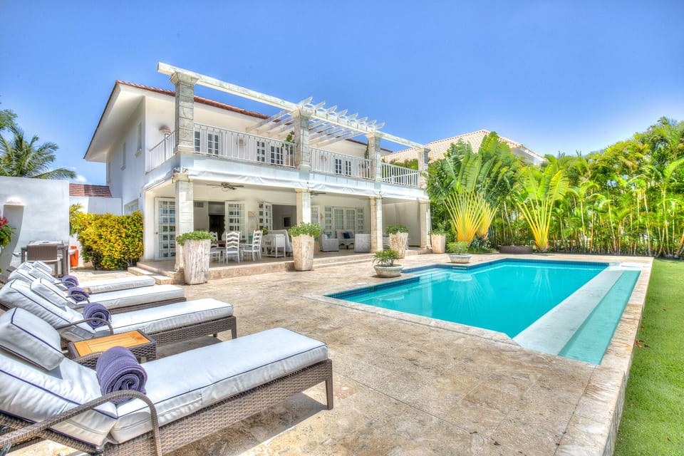 Tortuga B10 - Luxury Golf View Villa in Punta Cana (1230)