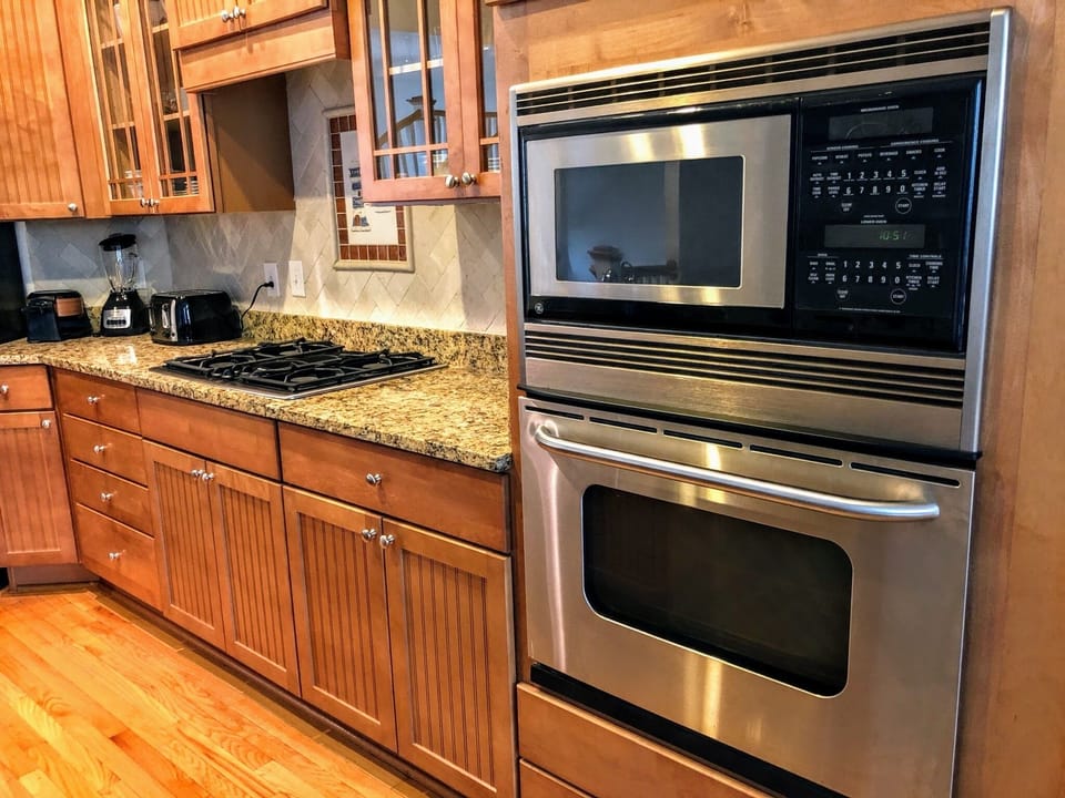 Second Floor: Eat-In Kitchen