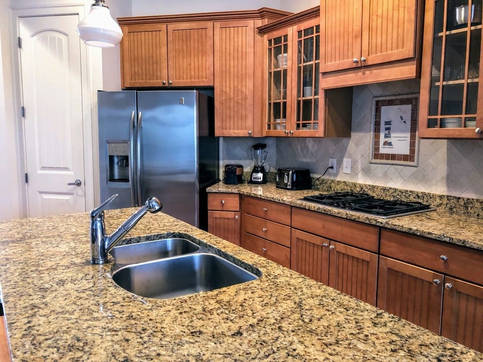 Second Floor: Kitchen Island
