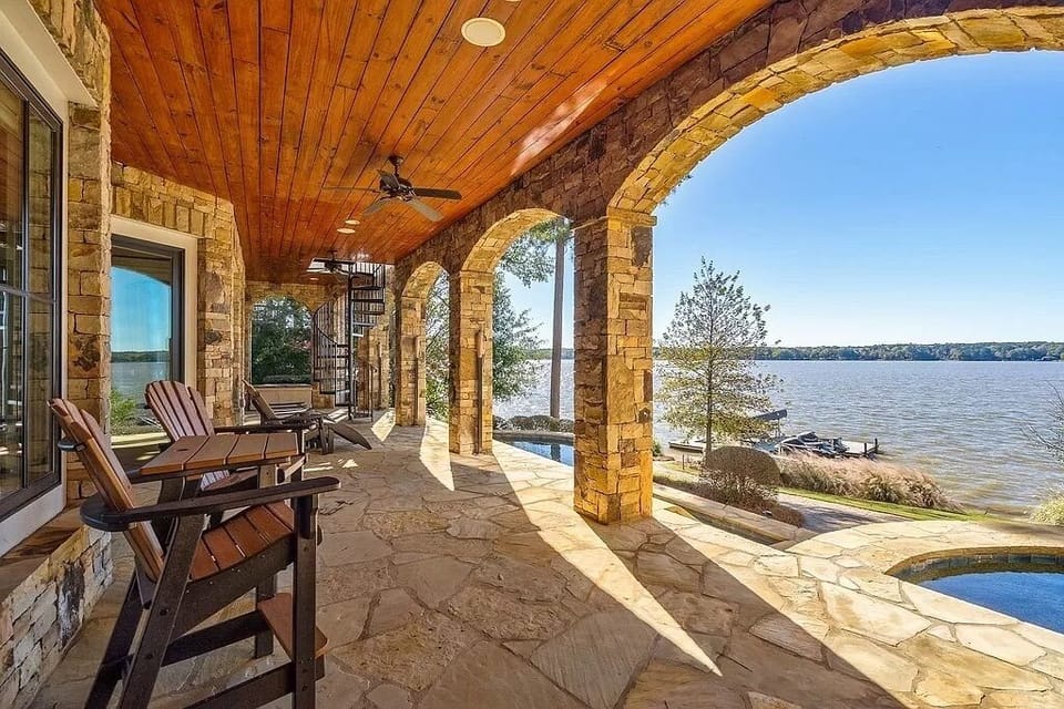 LOWER PATIO