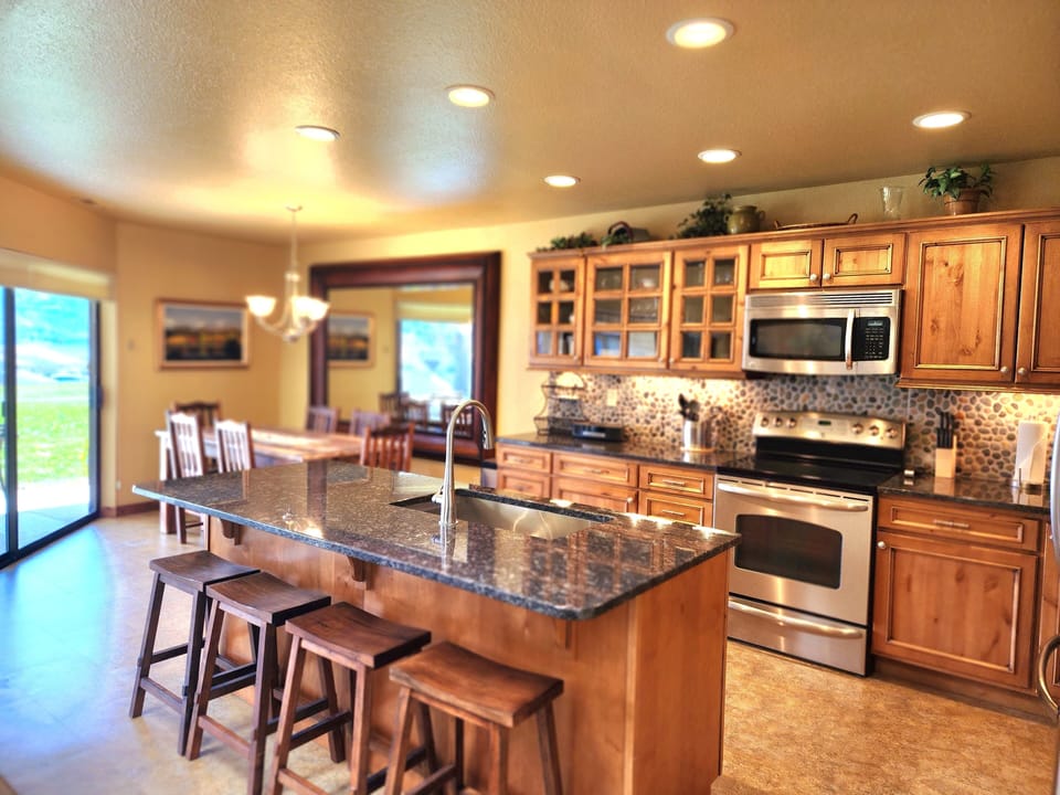 New countertops Spring 2023