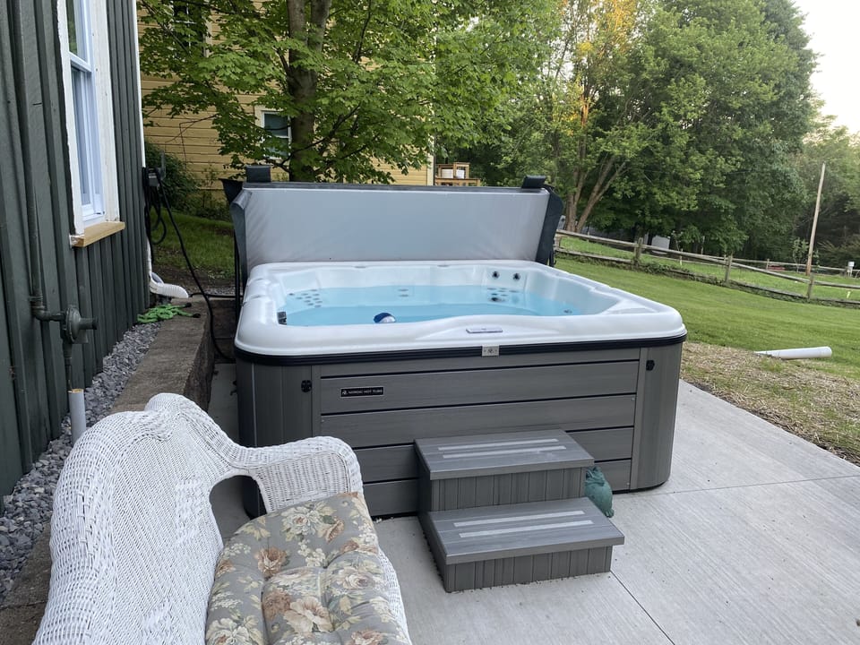 Hot tub