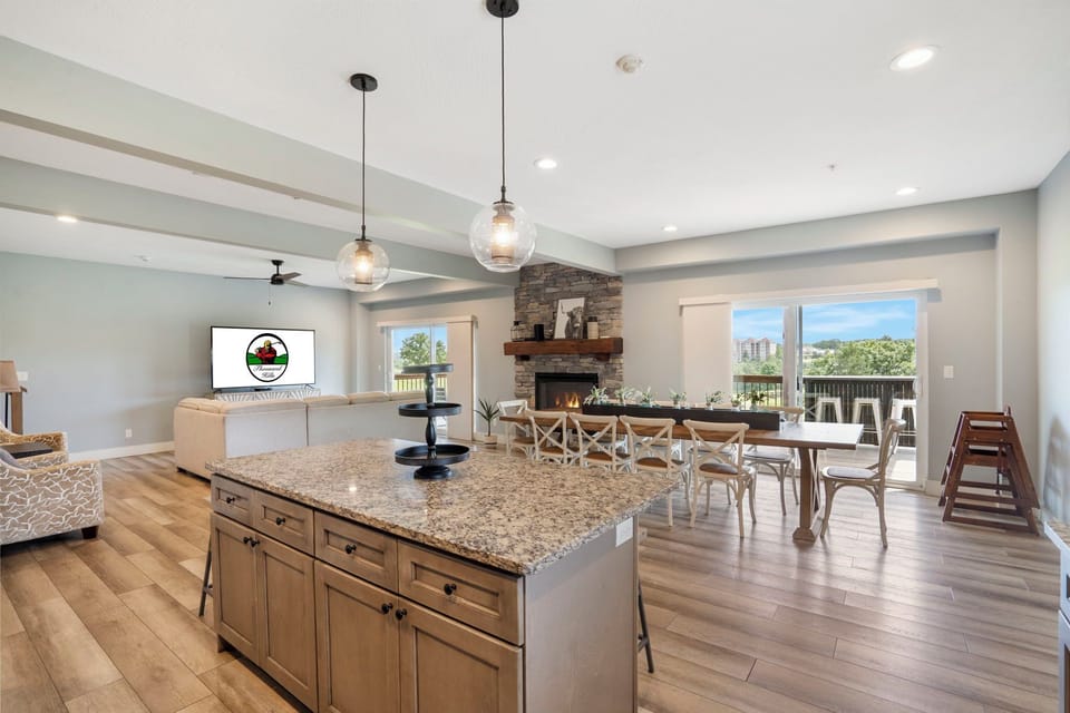Open Concept Floor Plan Offers Plenty of Space