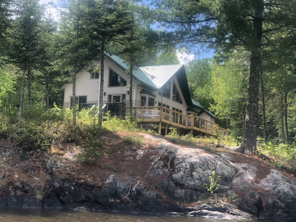 Bel-Point On Ash River