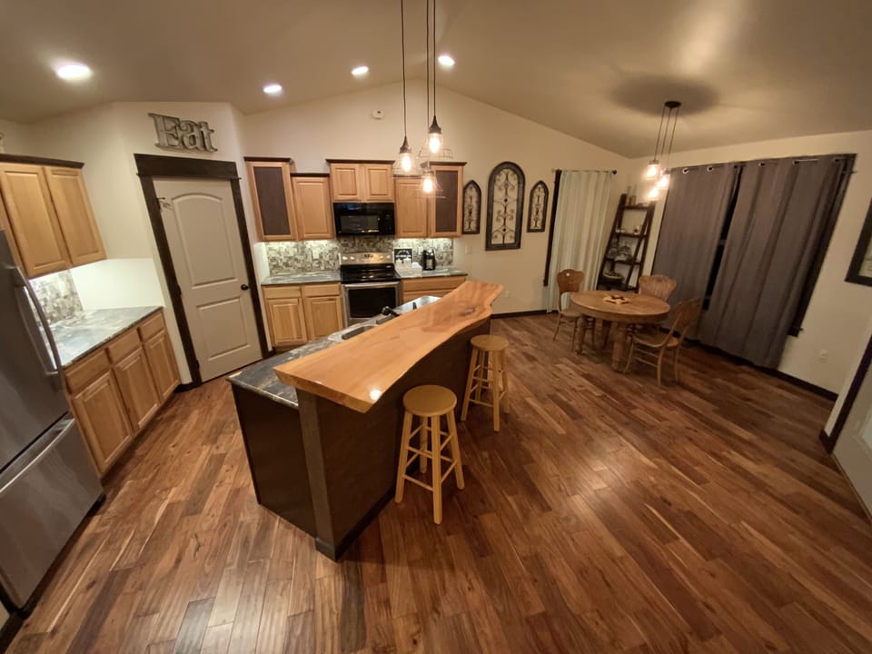 Kitchen and Dinning Area