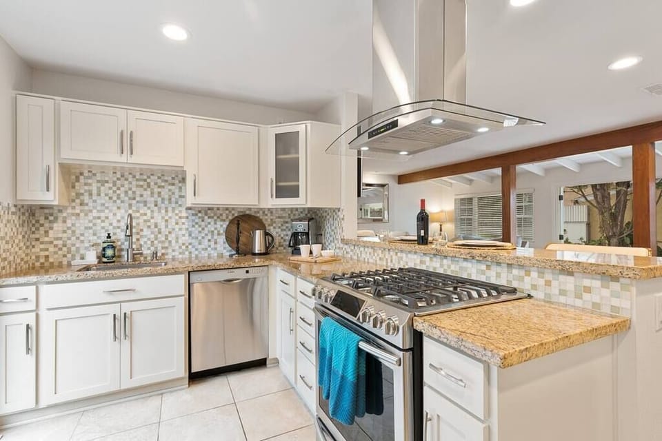 To tons of counter space with beautiful tile work