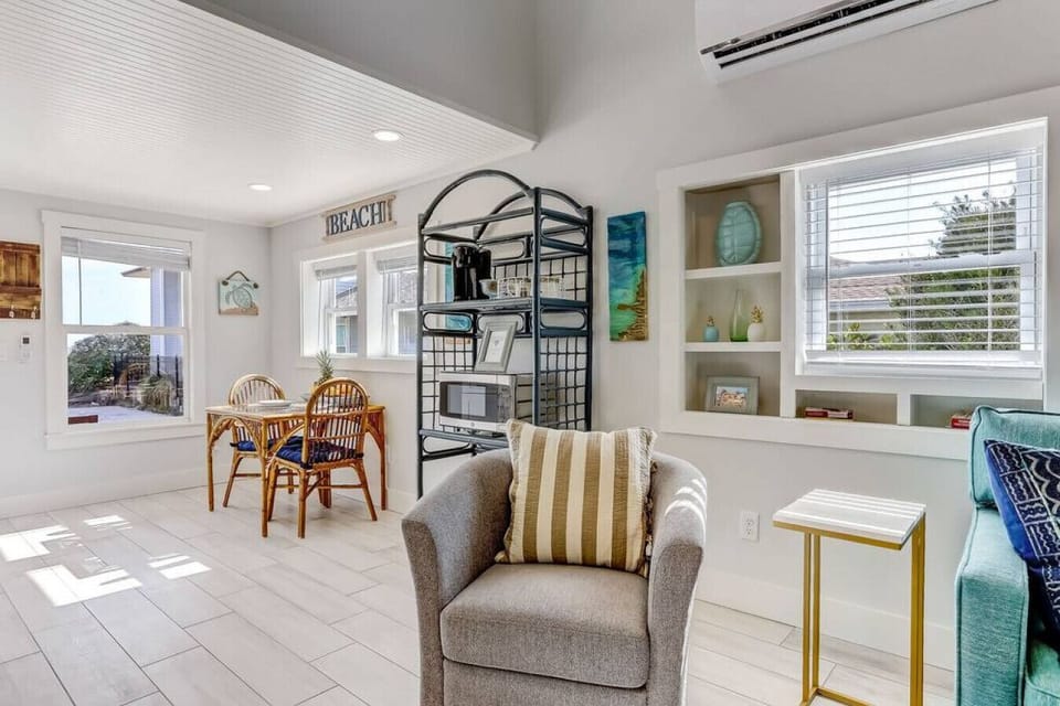 Living Room | Keurig coffee bar| Dining area