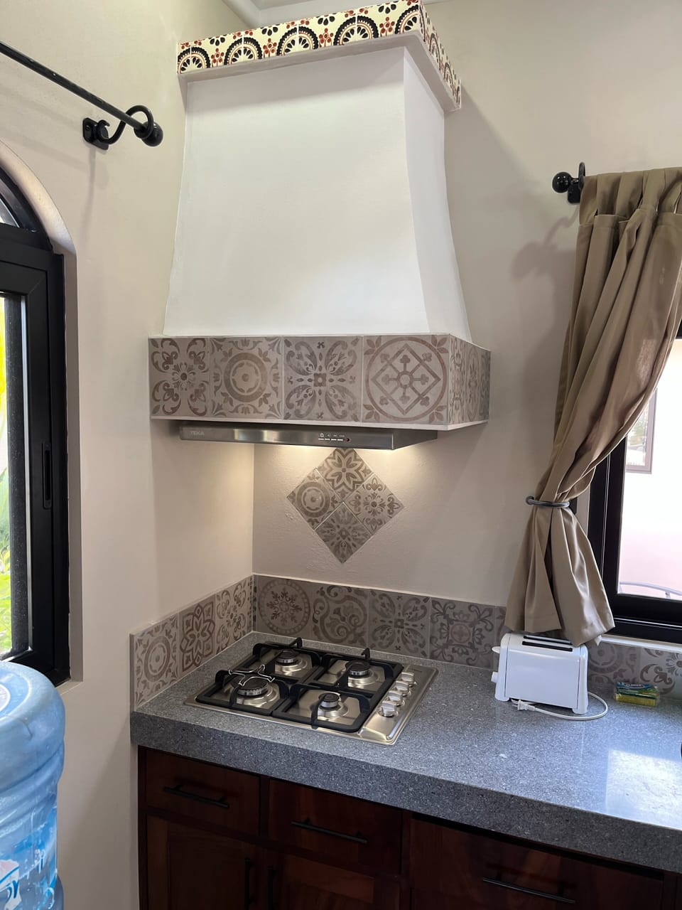Gas cook top deigned with Mexican flair