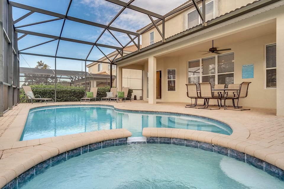 Pool, Spa And Covered Lanai