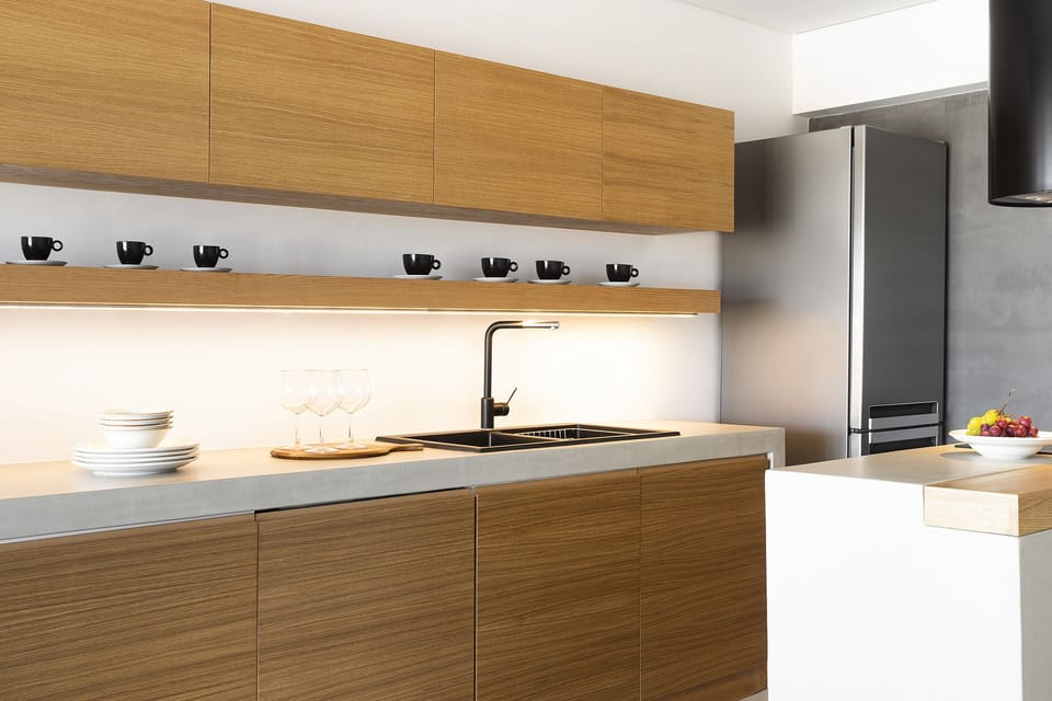 Secondary  kitchen (ground floor)