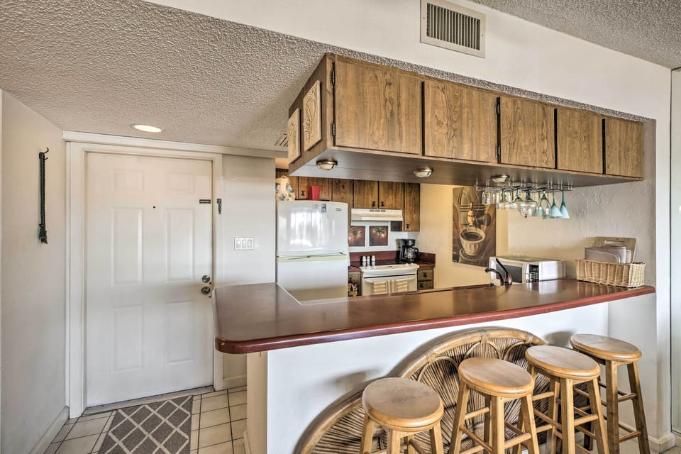 Kitchen | Fully Equipped