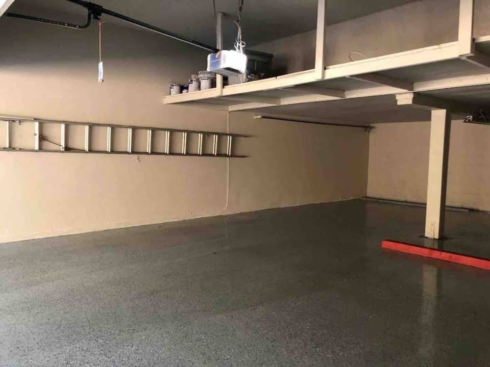 Private Two Car Garage 