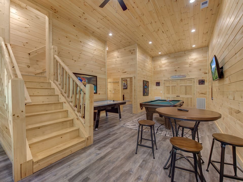 Game Room - Pool Table, Air Hockey + Smart TV - Basement
