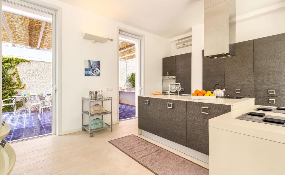 Kitchen area
