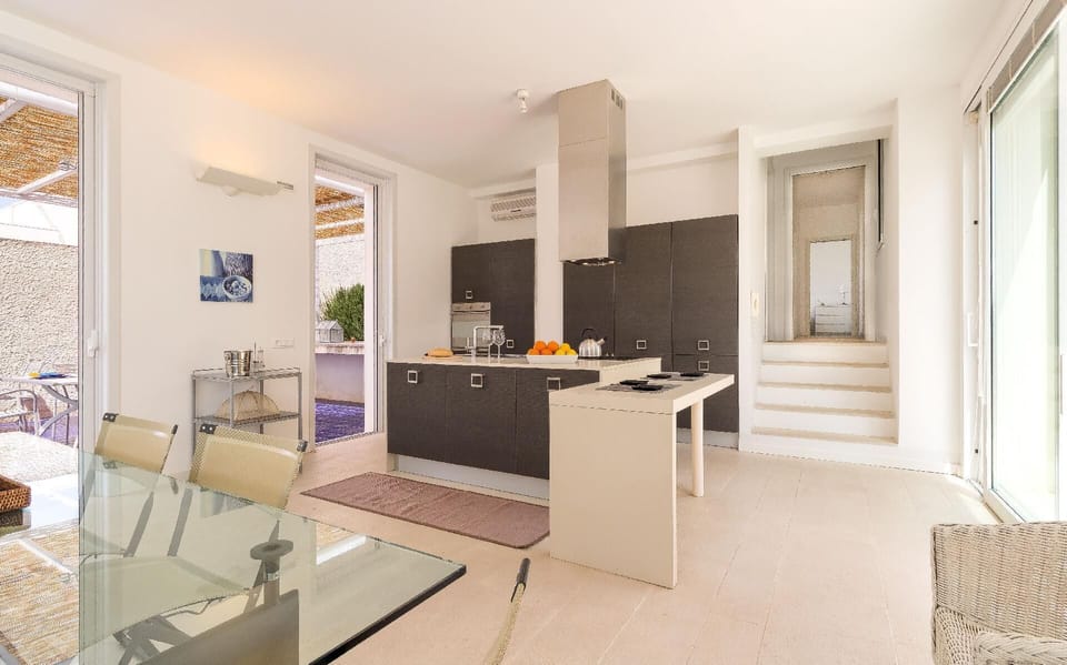 Kitchen area