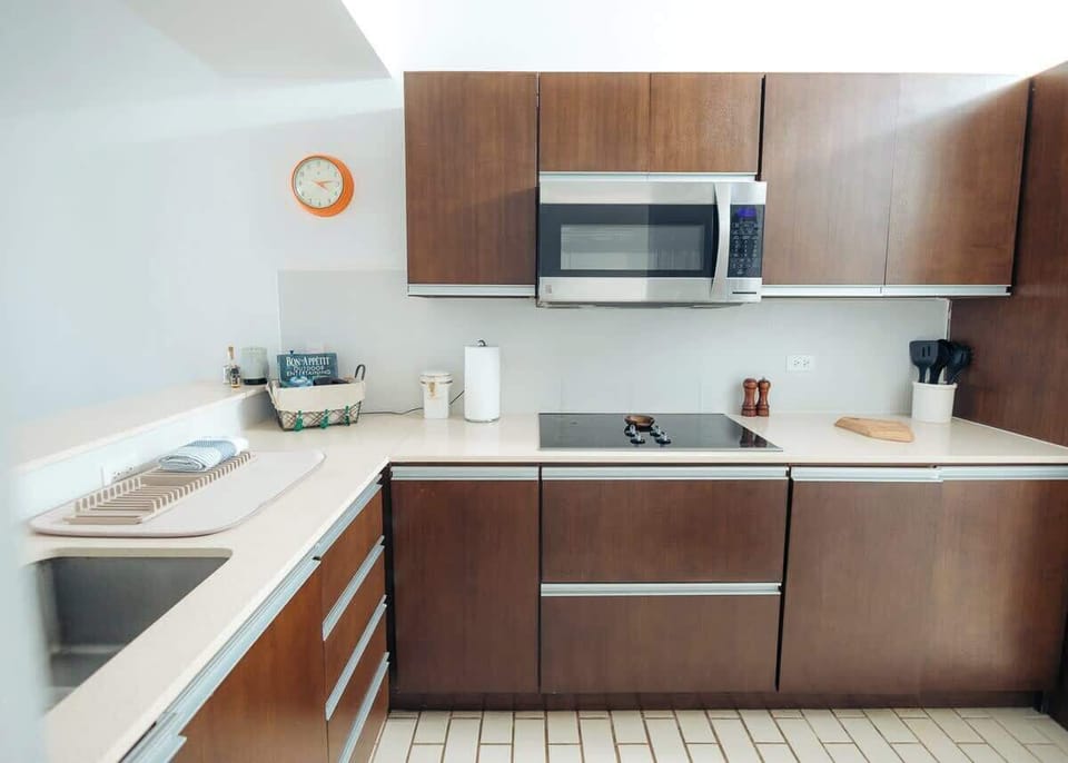 Kitchen & Laundry 