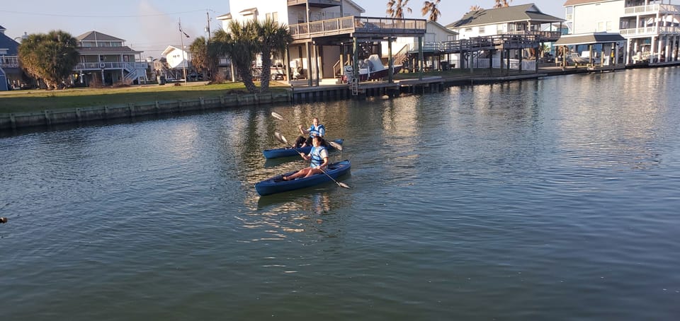 who's winning the kayak race?