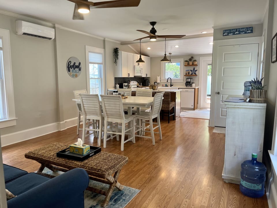 Kitchen table