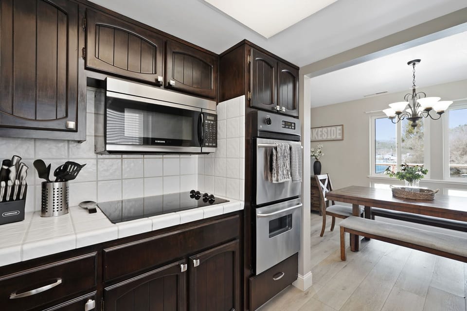 Double oven, electric stove top and built in microwave