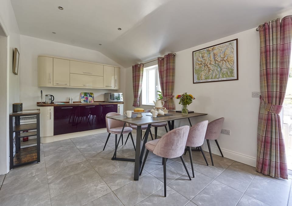 Heather - Kitchen & Dinning Room