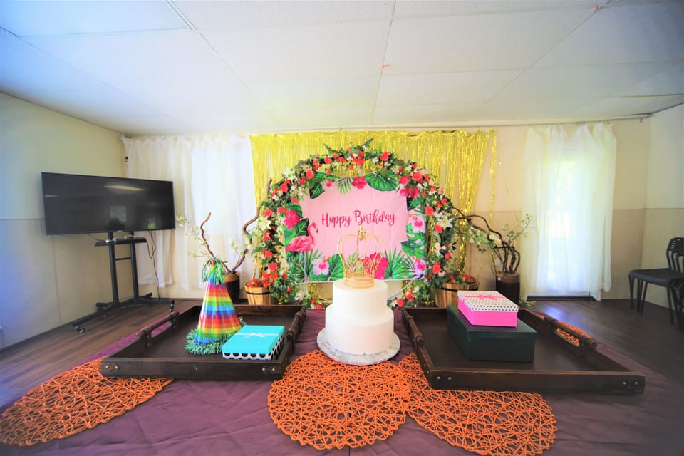 The guests decorated and celebrated the birthday!