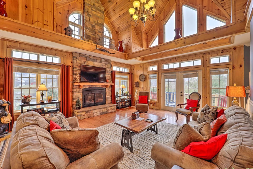 Vilas Vacation Rental | 5BR | 4.5BA | 4,344 Sq Ft | 3 Stories | Stairs Required