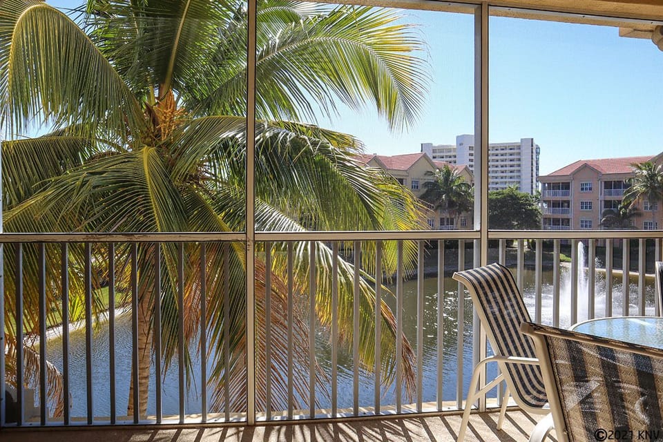 Hello Sunshine...relax and watch the herons and egrets gather at the lake