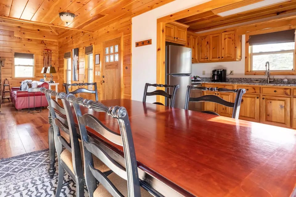 Open Floor Plan Perfect for Entertaining