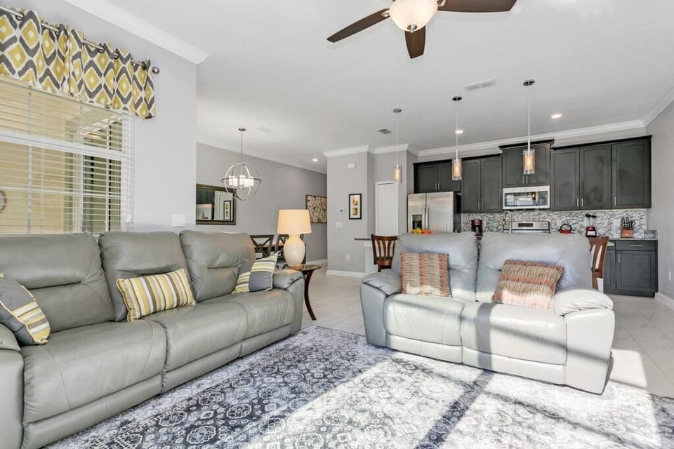 4886RomeoCir,StoreyLake_19