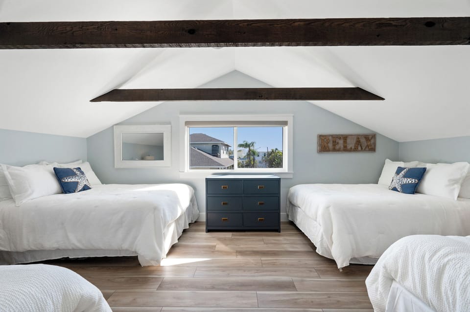 Loft Bedroom with 4 Double beds