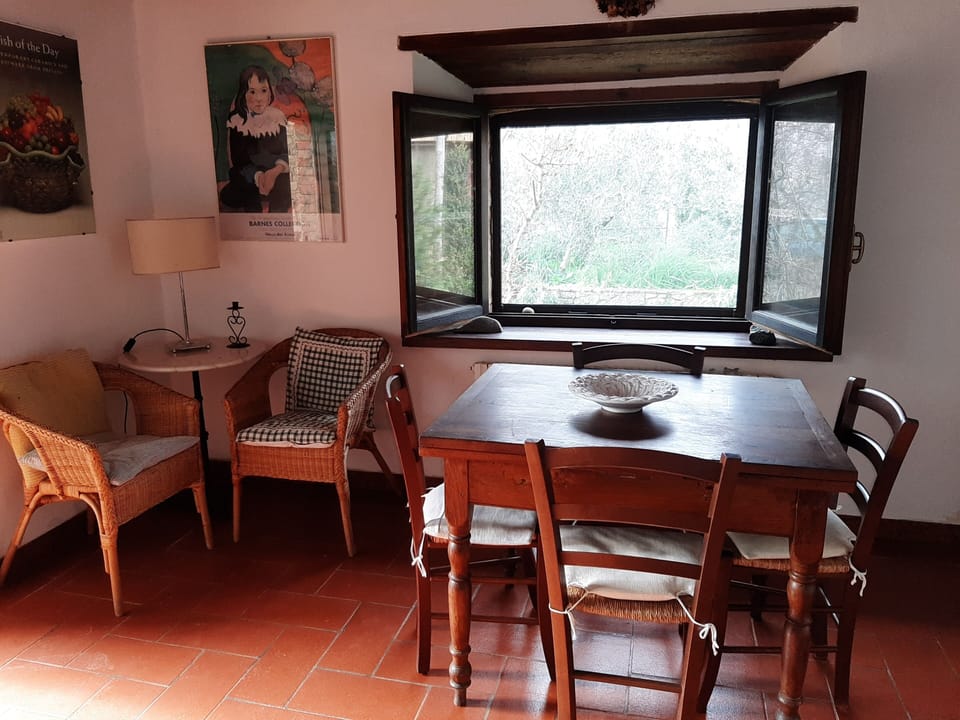 Pergola's kitchen