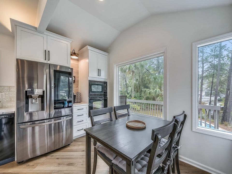 Eat-In Kitchen Table Seats 4 at 2 Strath Court