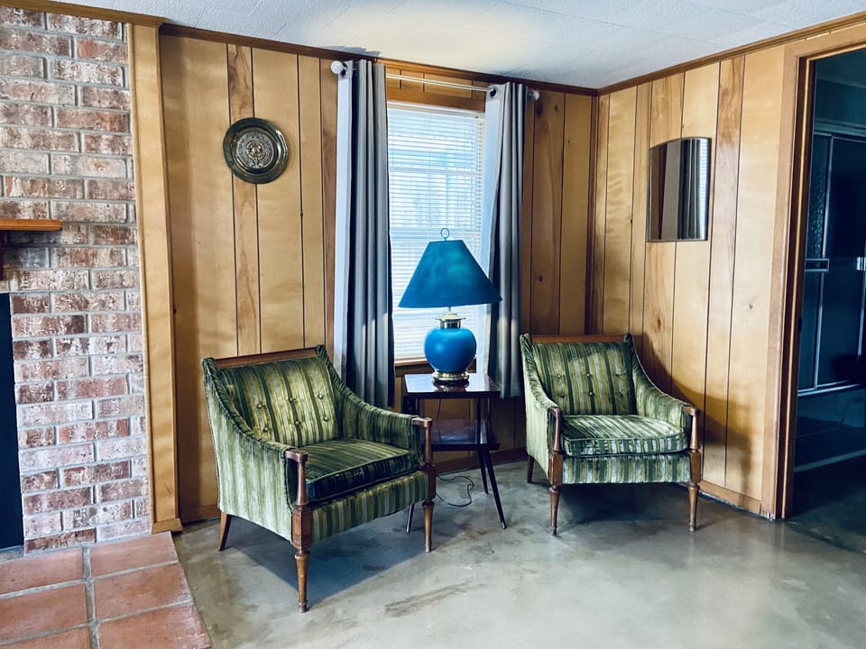 The Lounge