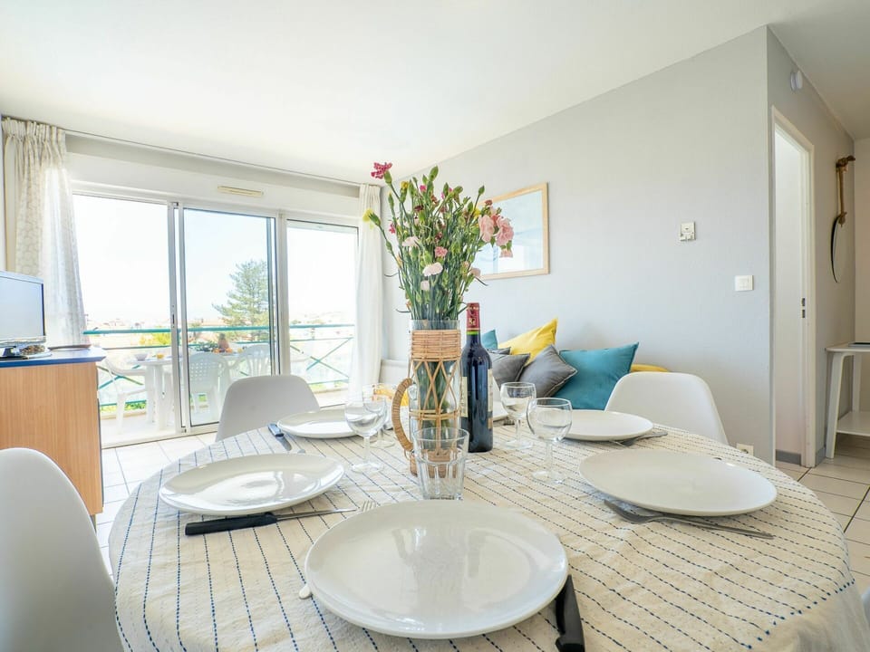 Table, Furniture, Flower, Building, Tableware, Dishware, Azure, Window, Plant, Wood