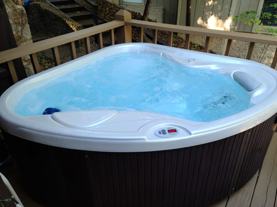 Private 2 Person Hotsprings Spa!